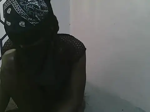Snapshot of Pinky_coochie chatting on September 18, 12:18 pm Pinky coochie online show from September 18, 12:18 pm