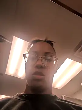 Snapshot of samone9 chatting on January 31, 9:46 pm samone9 online show from January 31, 9:46 pm