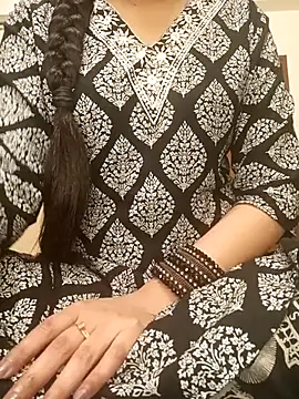Snapshot of Ruchi-34 chatting on June 21, 5:59 pm Ruchi-34 online show from June 21, 5:59 pm