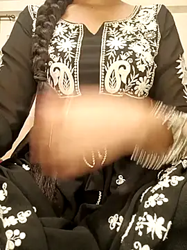Snapshot of Ruchi-34 chatting on July 12, 8:00 pm Ruchi-34 online show from July 12, 8:00 pm