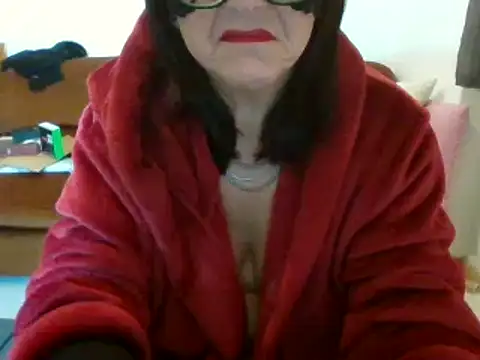Snapshot of 45marina45 chatting on February 26, 9:21 am 45marina45 online show from February 26, 9:21 am