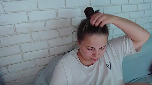 Snapshot of Crazyy_girl_ chatting on October 26, 6:25 pm Crazyy girl online show from October 26, 6:25 pm