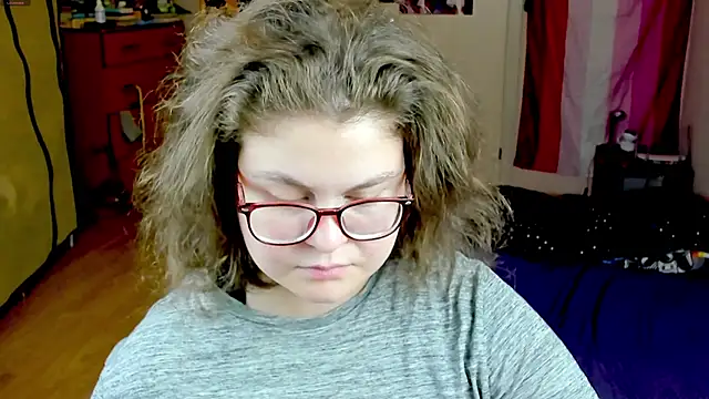 Snapshot of Sashy_Way chatting on October 9, 4:49 pm Sashy Way online show from October 9, 4:49 pm