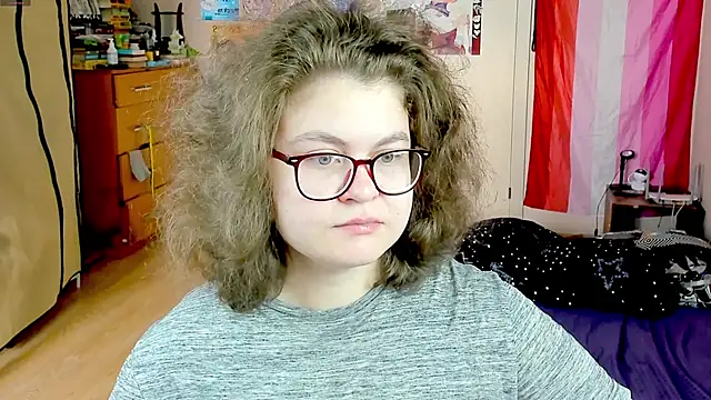 Snapshot of Sashy_Way chatting on October 10, 8:13 am Sashy Way online show from October 10, 8:13 am