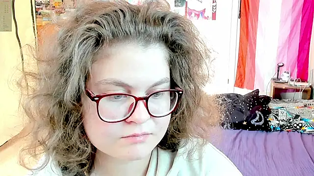 Snapshot of Sashy_Way chatting on October 11, 8:24 am Sashy Way online show from October 11, 8:24 am