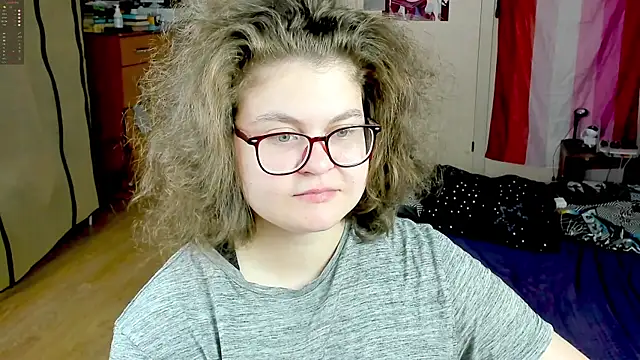 Snapshot of Sashy_Way chatting on October 12, 10:58 am Sashy Way online show from October 12, 10:58 am