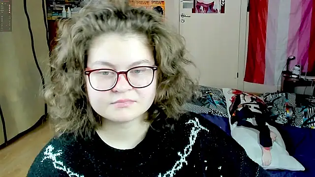 Snapshot of Sashy_Way chatting on October 31, 10:38 am Sashy Way online show from October 31, 10:38 am