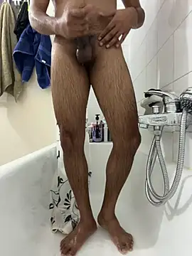 Snapshot of vinzpnr210 chatting on December 18, 2:28 pm vinzpnr210 online show from December 18, 2:28 pm