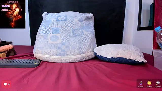 kandy-Jhonson online show from October 16, 2:40 pm