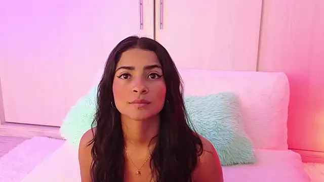 Yues050600 online show from December 13, 1:26 am