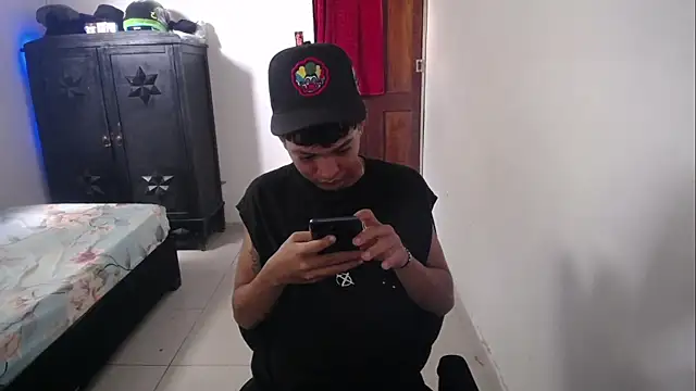 Snapshot of Sxntisaul__ chatting on February 14, 3:36 pm Sxntisaul online show from February 14, 3:36 pm