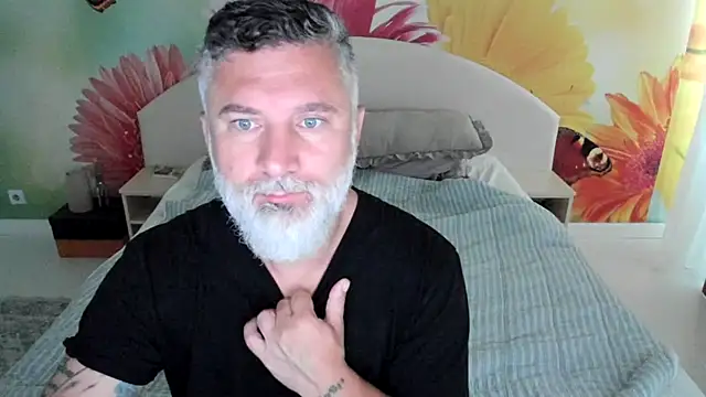 Snapshot of BlowMyXXL chatting on November 30, 6:50 am BlowMyXXL online show from November 30, 6:50 am