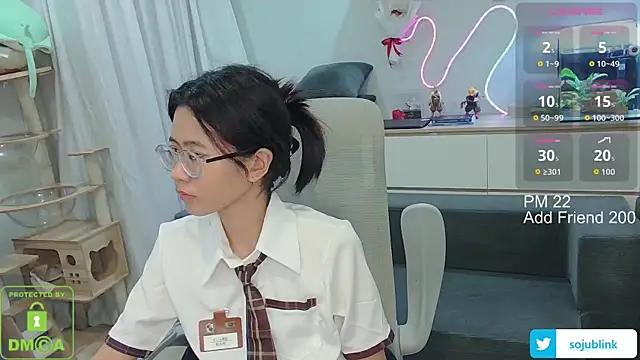 Snapshot of littlemiilk chatting on July 8, 9:58 am littlemiilk online show from July 8, 9:58 am