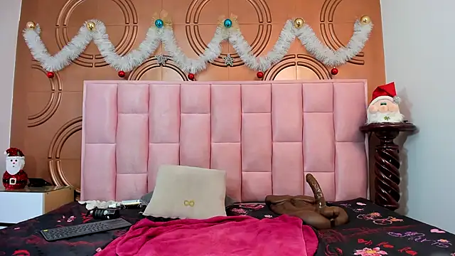 emmily keller19 online show from December 27, 4:21 pm