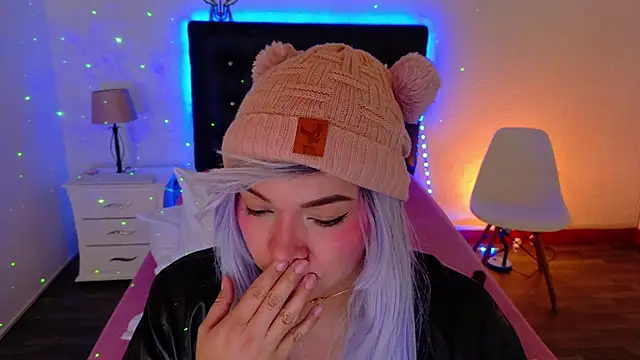 Snapshot of Cuckold_lover69 chatting on December 27, 3:42 am Cuckold lover69 online show from December 27, 3:42 am