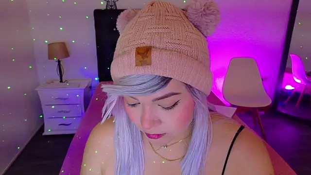 Snapshot of Cuckold_lover69 chatting on January 7, 3:57 am Cuckold lover69 online show from January 7, 3:57 am