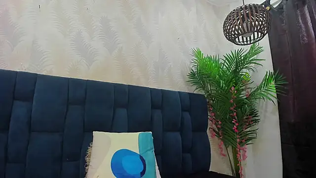 Ammy Connor1 online show from December 13, 9:09 pm