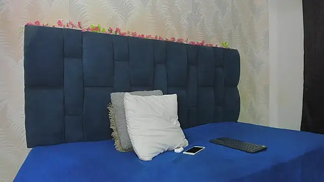 Ammy Connor1 online show from April 13, 8:58 pm