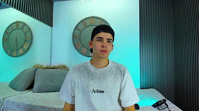 Mike 0233  online show from February 5, 4:06 am