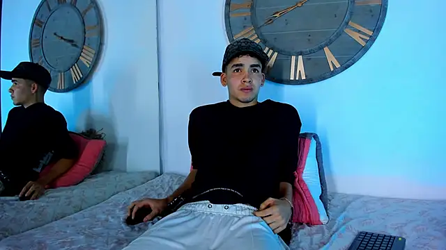 Mike 0233  online show from February 9, 7:49 am