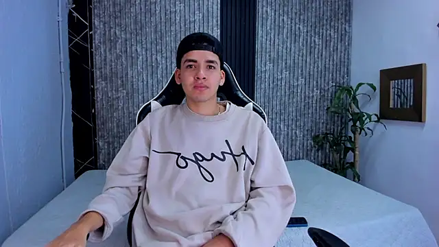 Mike 0233  online show from September 20, 3:51 am