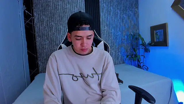 Mike 0233  online show from October 8, 4:43 am