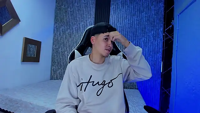 Mike 0233  online show from November 29, 4:37 am