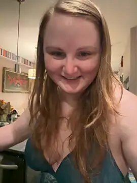 Snapshot of GingerSnap33 chatting on October 16, 2:34 am GingerSnap33 online show from October 16, 2:34 am