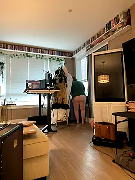 Snapshot of GingerSnap33 chatting on November 29, 10:57 pm GingerSnap33 online show from November 29, 10:57 pm