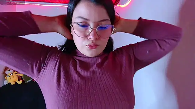 juli05star20 online show from December 18, 4:07 am