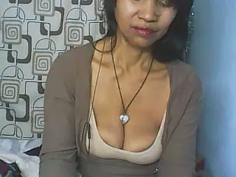 Snapshot of nene_belle chatting on July 14, 5:34 am nene belle online show from July 14, 5:34 am