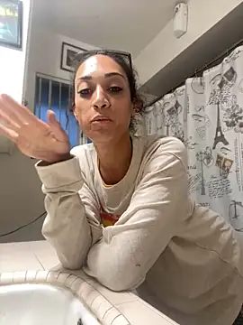 starrynikki online show from February 4, 1:34 am