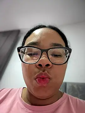 XMara online show from October 20, 4:29 pm