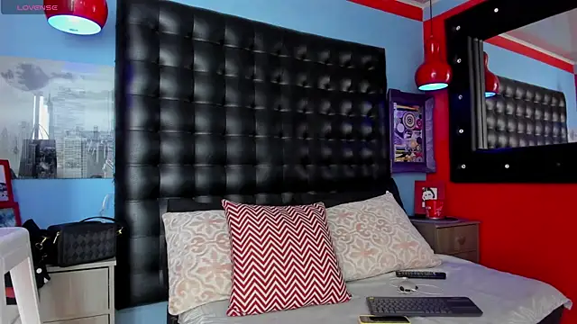 CloeRodriguez online show from November 15, 9:21 pm