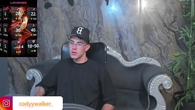 CodyWalkerR online show from April 18, 11:16 pm