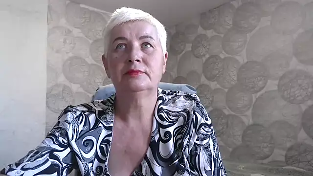 NicoleOlla online show from October 17, 9:23 am