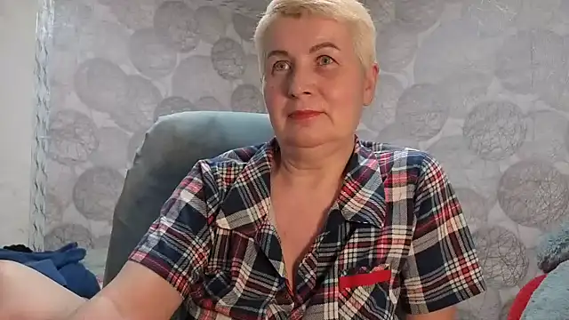 NicoleOlla online show from February 19, 2:57 pm