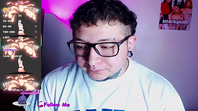 Snapshot of princeFtm chatting on December 14, 3:17 pm princeFtm online show from December 14, 3:17 pm