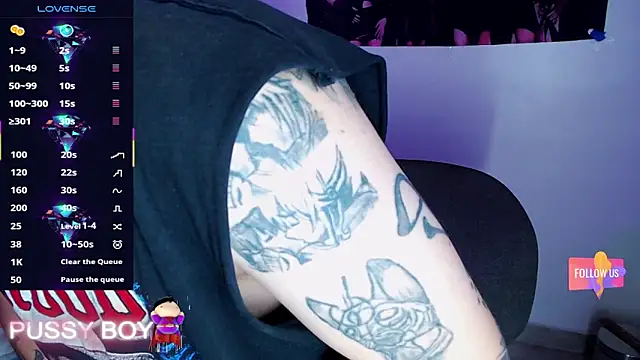 Snapshot of princeFtm chatting on February 7, 3:49 pm princeFtm online show from February 7, 3:49 pm