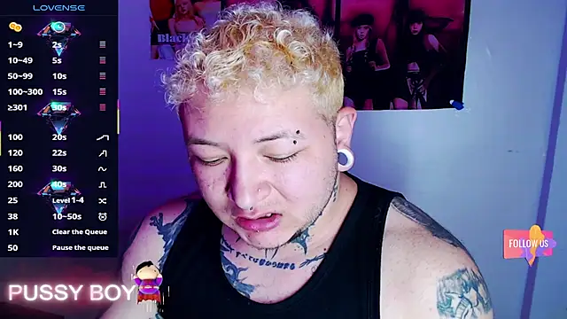 Snapshot of princeFtm chatting on February 14, 5:21 pm princeFtm online show from February 14, 5:21 pm