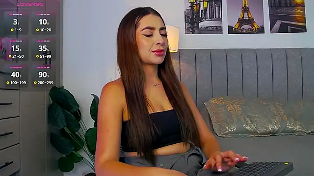 Snapshot of caralella chatting on November 15, 8:49 pm caralella online show from November 15, 8:49 pm