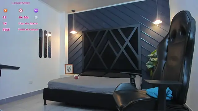 Liam Kleiin online show from October 18, 11:33 am