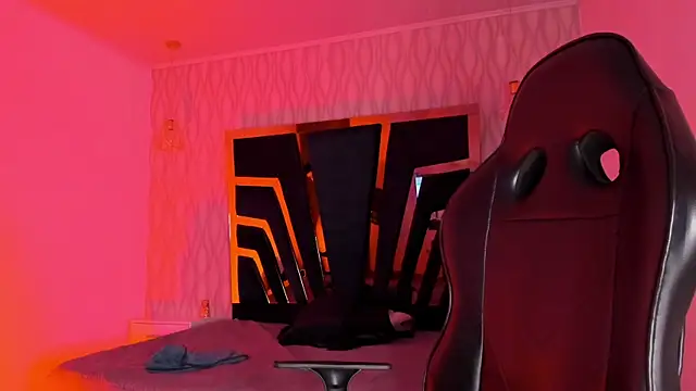 Liam Kleiin online show from November 25, 11:21 am