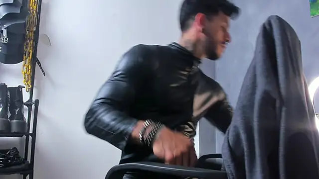 JuanBlade online show from February 11, 4:17 am