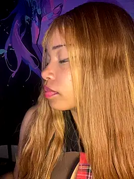 Snapshot of lovekaylaa chatting on September 9, 4:12 am lovekaylaa online show from September 9, 4:12 am