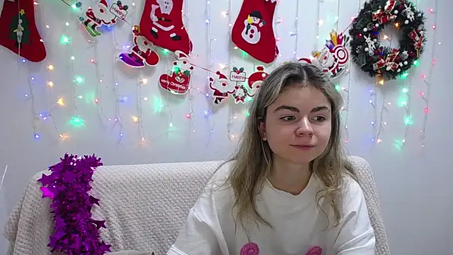 TinaRedly online show from December 29, 12:55 pm