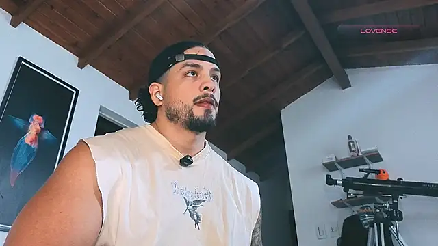 Snapshot of SilvaBranko chatting on February 28, 3:18 am SilvaBranko online show from February 28, 3:18 am