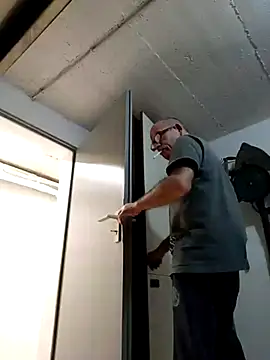 bottomhairy online show from March 2, 7:45 pm