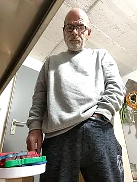 bottomhairy online show from March 1, 3:47 pm