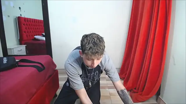  Thomas hot  online show from January 26, 2:08 pm